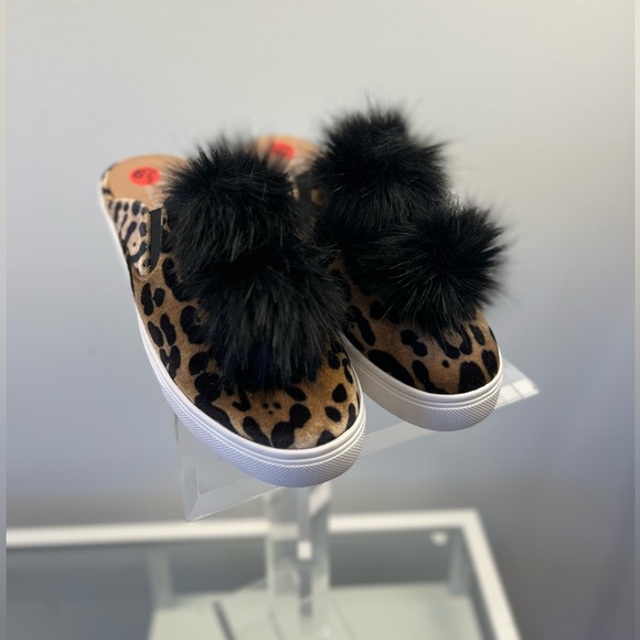 Steven Natural Comfort leopard print NWOT slip on furry ball mule tennis shoe - Picture 3 of 9